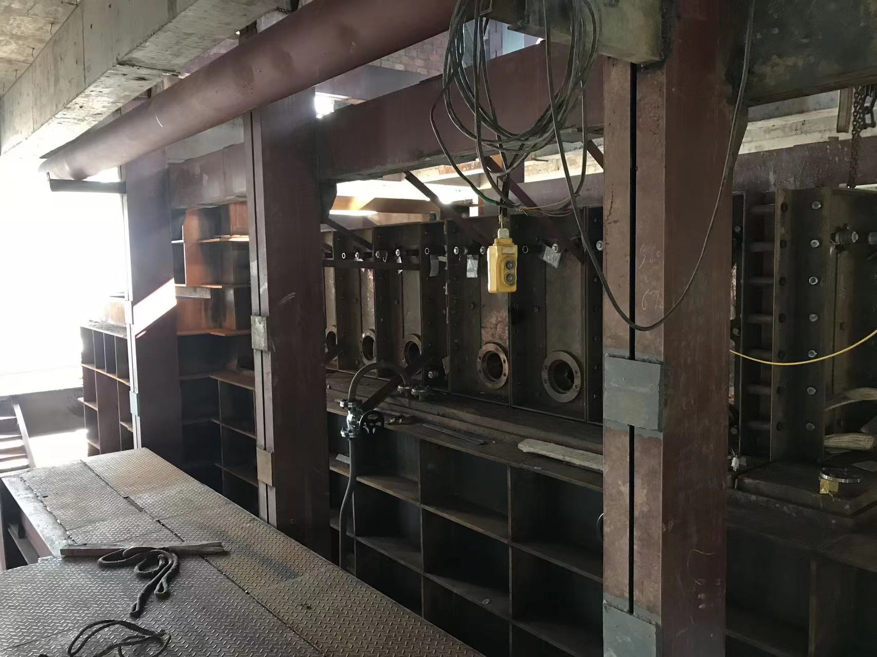 贵金属冶炼侧吹炉铜水套现场装置