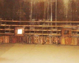 圆形镍铁电炉铜水套现场装置照片