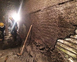 侧吹炉现场大建查抄铜水套无缺无损照片