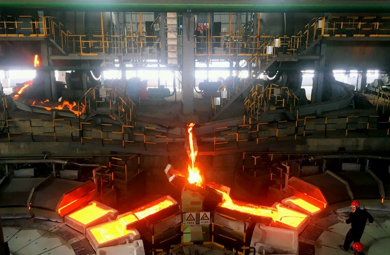 白银公司铜冶炼技术提升刷新项目闪速炉一次投料成功